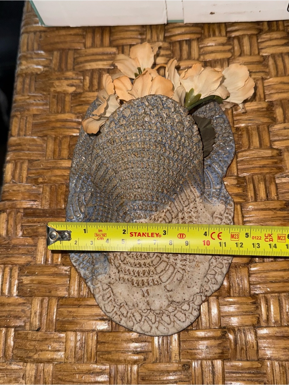 Vintage wall pocket pottery - Picture 7 of 7